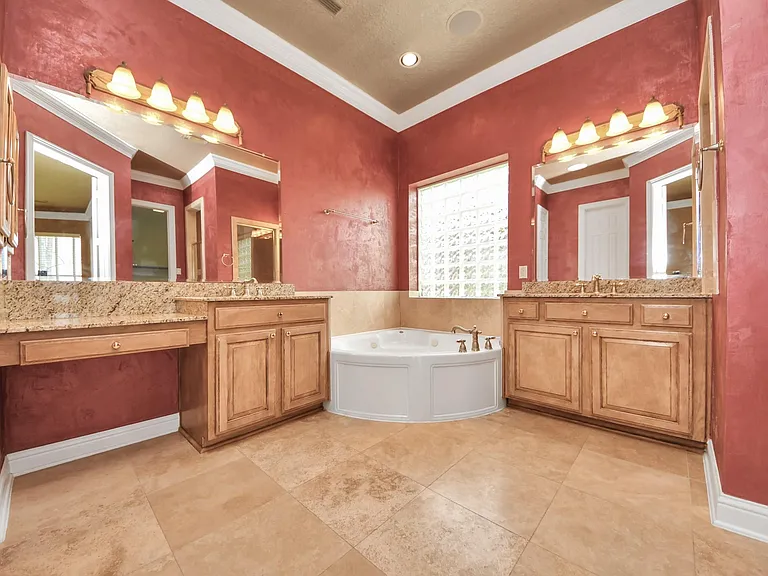 3727 Lakeridge Canyon Dr — Photo 31