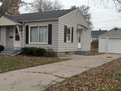 2045 32nd St, Rock Island, IL, 61201