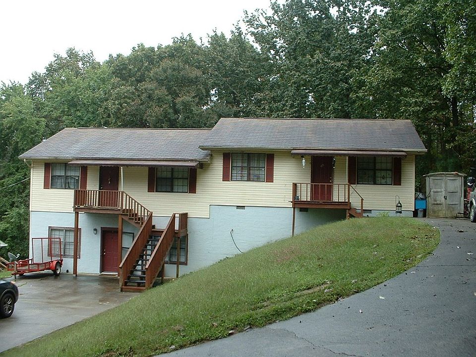 2nd image of 121 Shadow Rock Dr