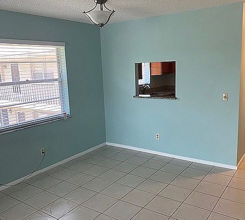 3rd image of 25 Lake Vista Trl APT 206