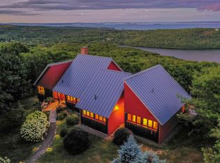 11 Sunrise Smt, Rockland, ME 04841