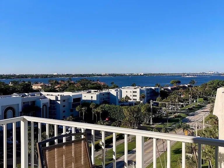 3540 S Ocean Blvd — Photo 2