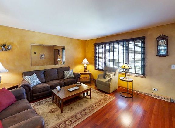 4th image of 1084 Casa Solana Dr