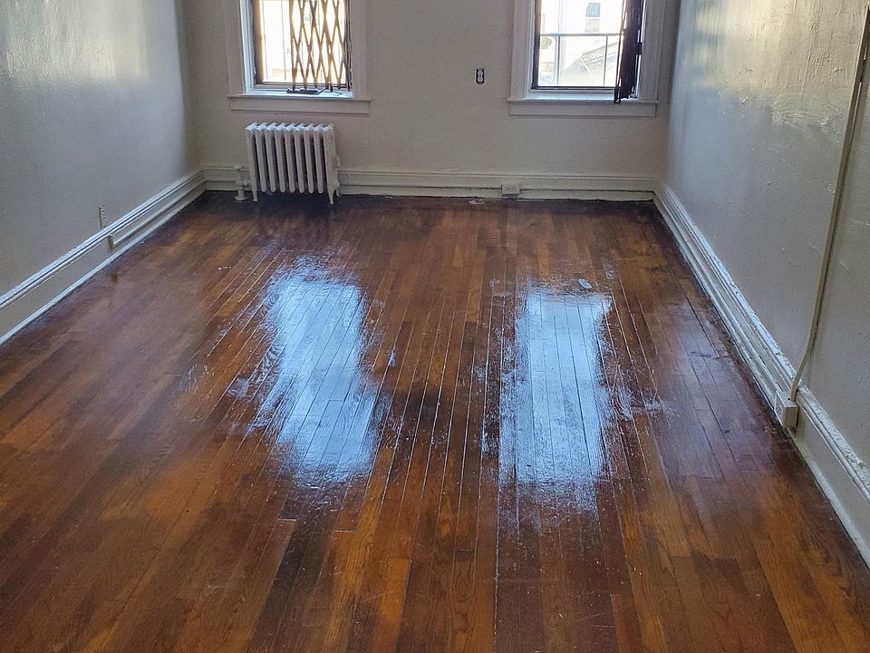 1st image of 119 E 4th St #1i & 4f