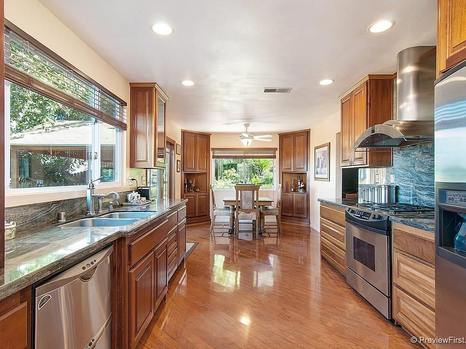 1st image of 1107 S Mollison Ave