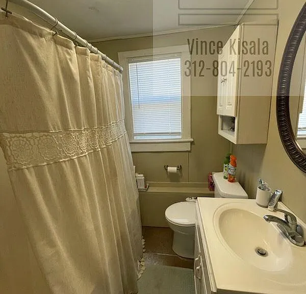 1312 Elston St #2 — Photo 12
