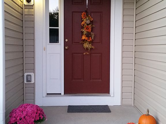 3rd image of 2685 Valley Brook Dr