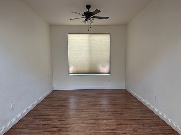 5th image of 11693 Bradford Commons Dr