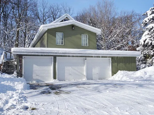 1877 Kelly Hill Road, Verona, WI 53593