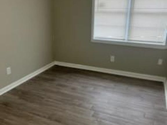 5th image of 4368 Falcon Dr