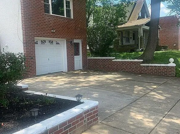 709 Chandler St, Philadelphia, PA 19111