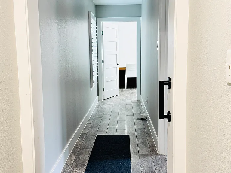 1802 Westmoor Dr #B — Photo 22