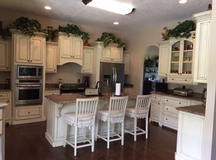 16418 Old Jonesboro Rd, Bristol, VA 24202