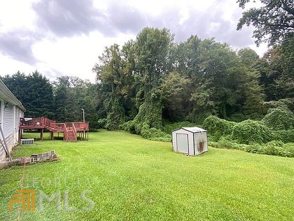 3rd image of 164 Helen Cir SW