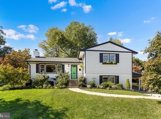 1702 Warner Ave, Mc Lean, VA 22101