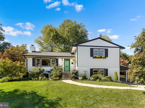 1702 Warner Ave, Mc Lean, VA 22101