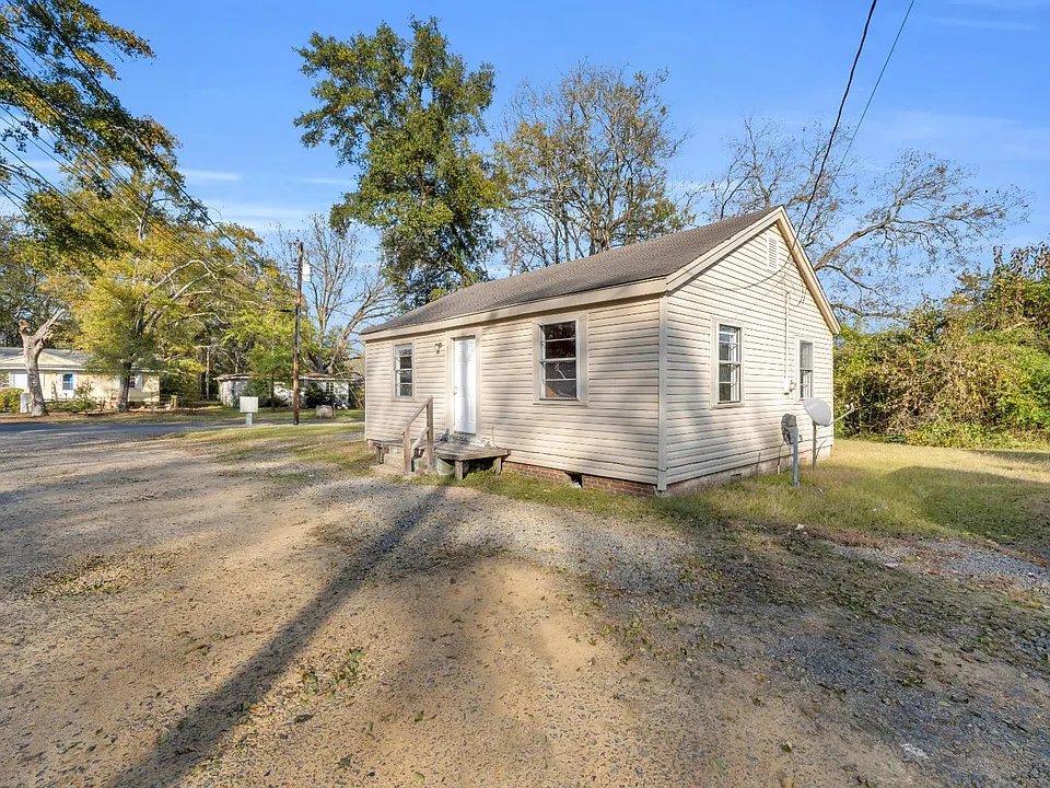 86 Tom Bayne St
