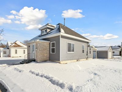 447 Nash St, Aplington, IA, 50604