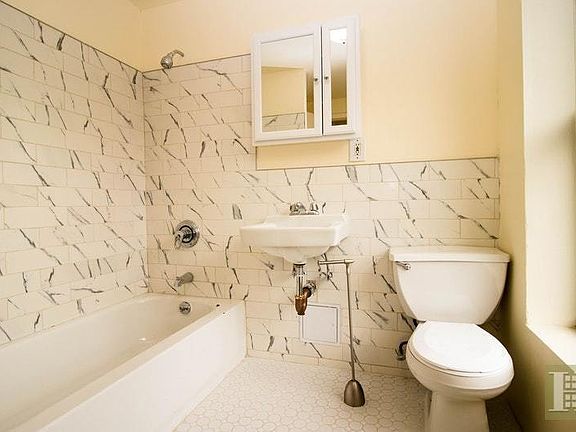 5th image of 507 E 6th St APT 4F