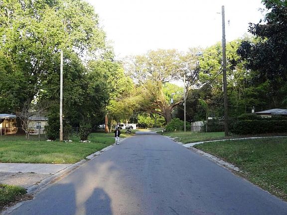 2nd image of 3643 Cedar Dr
