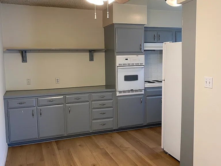 Live Oak apartments — Photo 9