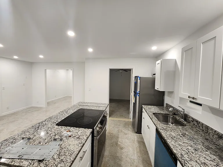1712 Josephine St #1 — Photo 4