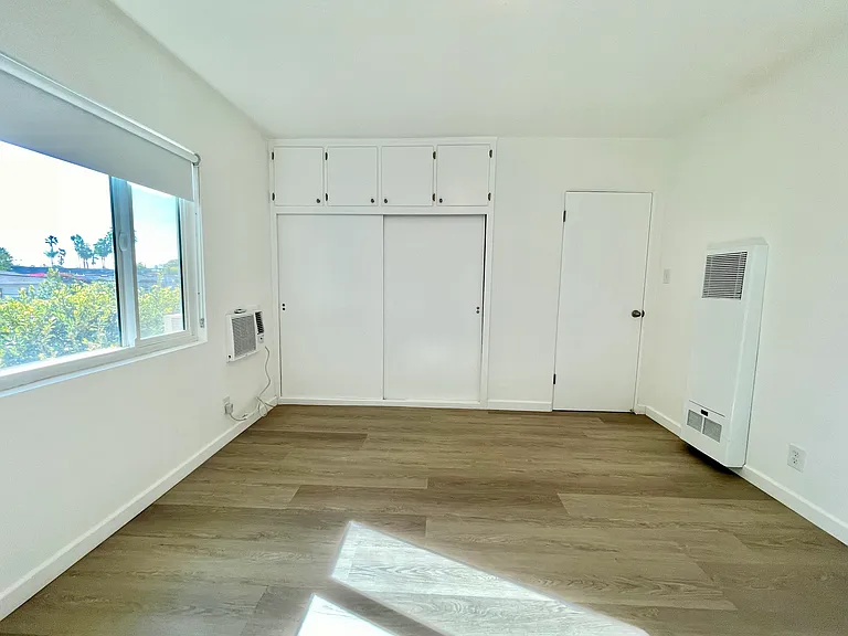 1311 N Fairfax Ave #18 — Photo 11