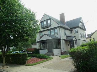 21 Maynard St, Pawtucket, RI 02860