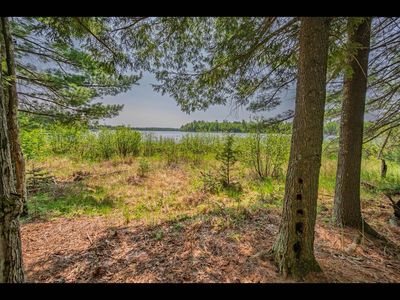 18 Memory Ln, Eagle River, WI, 54521