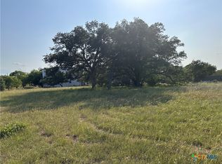 1295 Rainbow Rd, Cuero, TX 77954