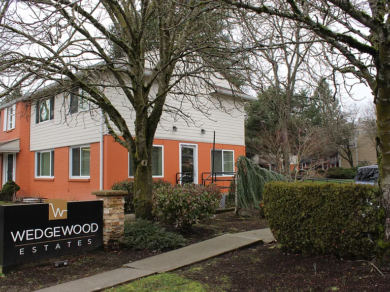 Wedgewood Estates — Photo 4