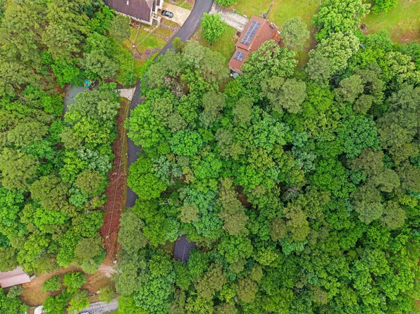 Leemar Pl, Hot Springs National Park, AR 71901