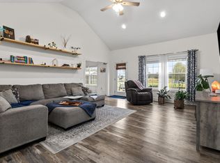 22 Hickory Dr, Manchester, TN 37355