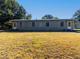 1406 Crescent Dr #1408, Kilgore, TX 75662