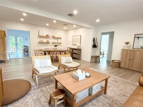 5785 SW 54th Ter, Miami, FL 33155