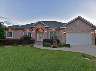 5335 Southlake Dr, Pace, FL 32571