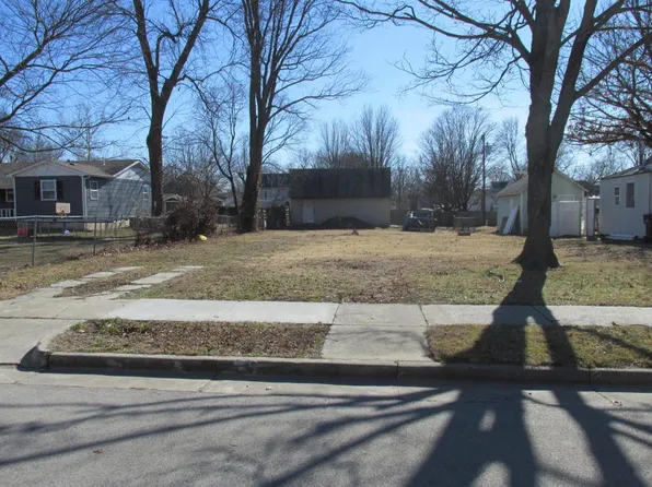 1212 W Austin St, Webb City, MO 64870