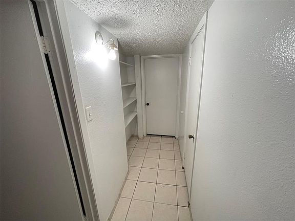 5th image of 1220 Shadowdale Dr APT 7