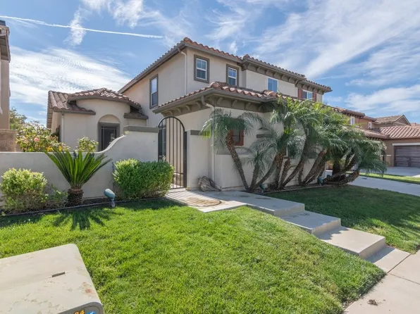 27194 Red Maple St, Murrieta, CA 92562