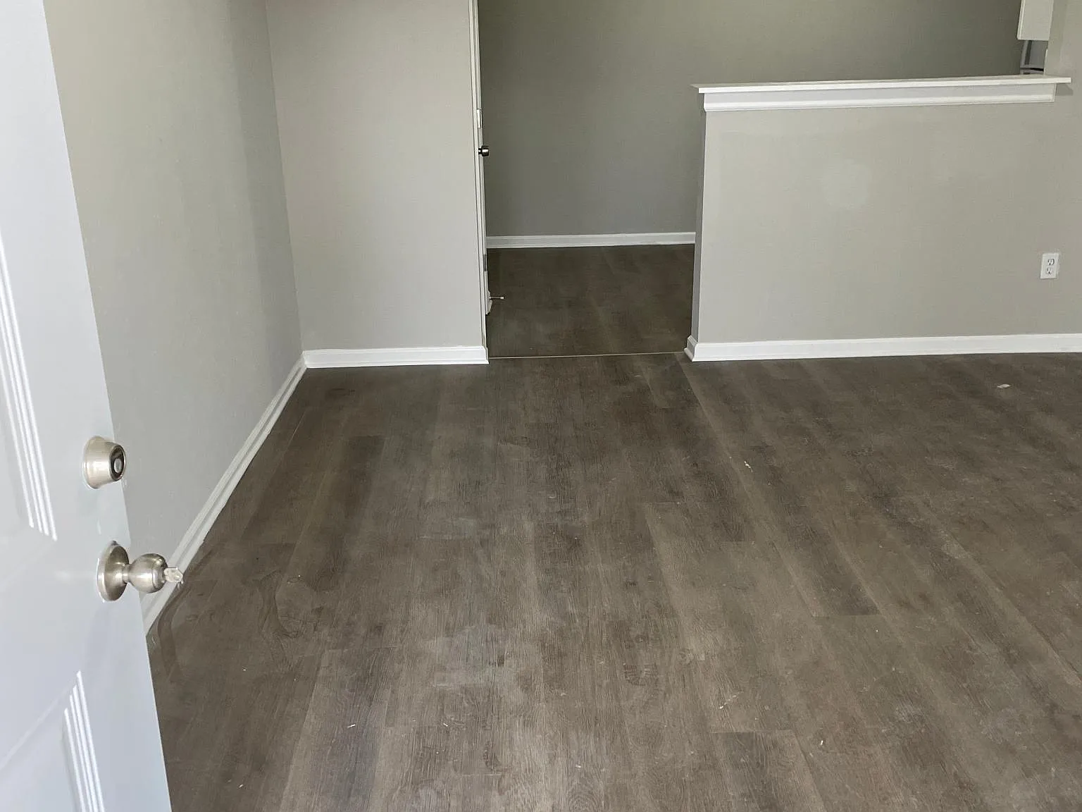 2 bed, 750 sqft, $1,000 — Photo 2