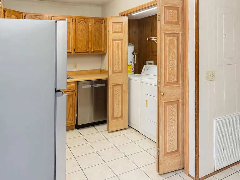 206 Taylor Dr — Photo 16