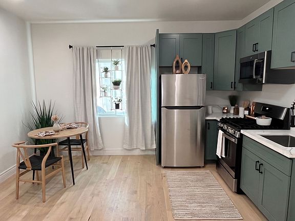 2nd image of 1101 Westerly Ter APT 1
