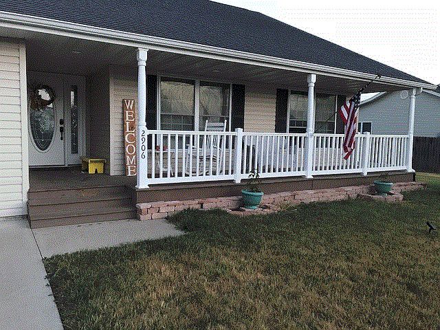 1st image of 2906 Breezewood Dr