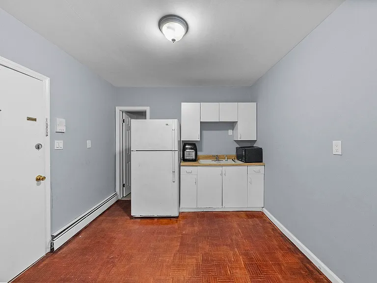 146 Bowers St #2 — Photo 3