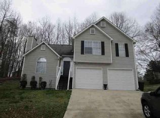 6360 Surrey Ln, Douglasville, GA