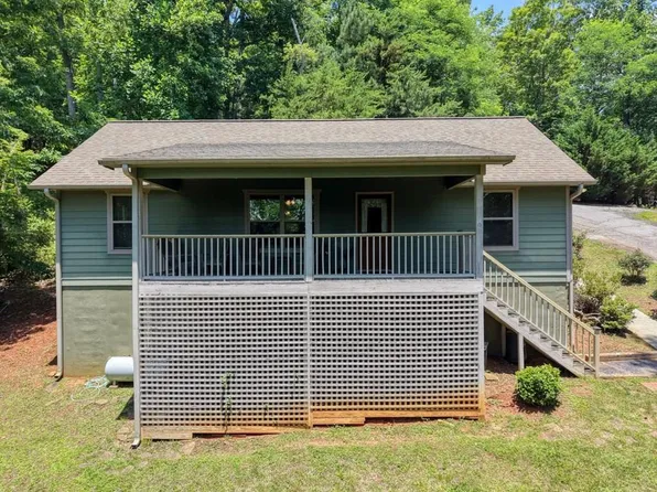 2270 Valley View Dr, Hiawassee, GA 30546