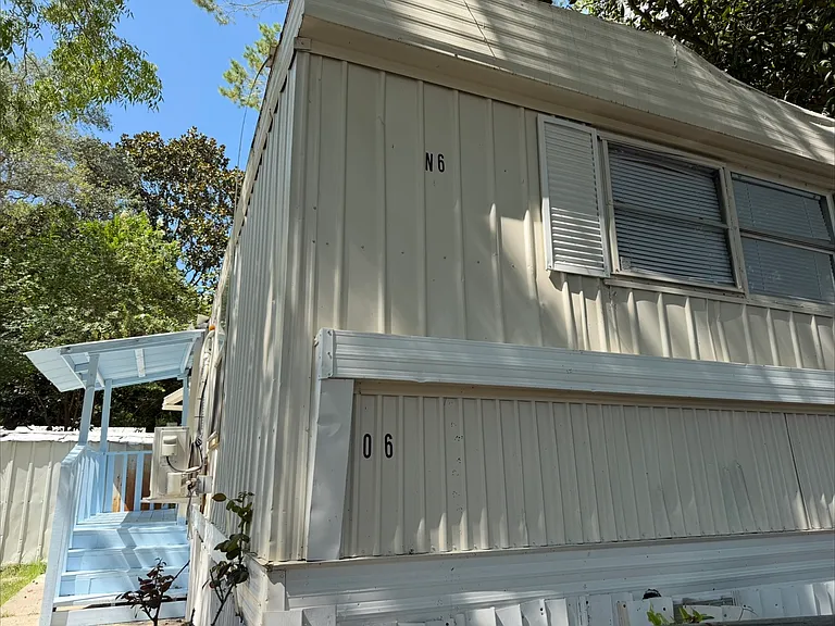 800 Denton Blvd NW #8 — Photo 6