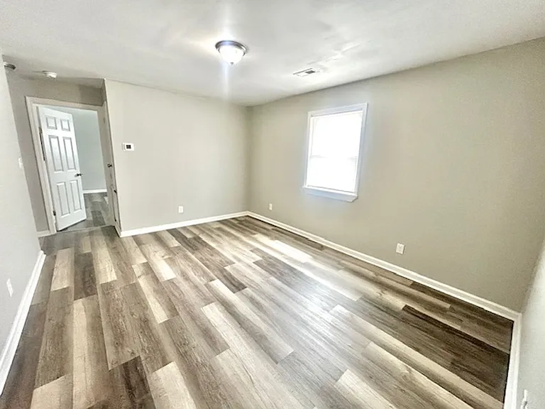 4523 Foster Ave SW — Photo 12