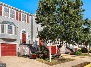 6853 Signature Cir, Alexandria, VA 22310