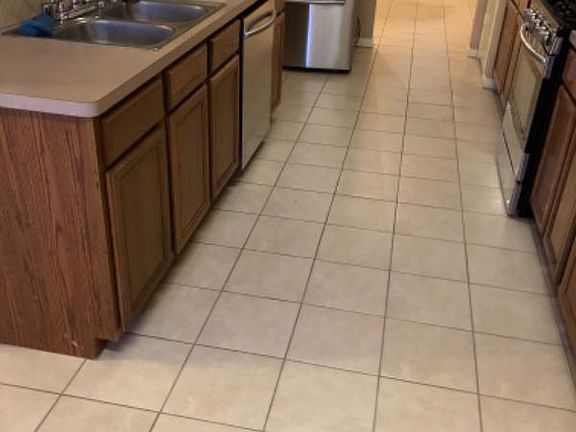 5th image of 1535 Chandler Park Ln